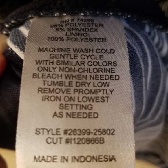 STORM Dress Black and White Small - Picture 4 of 7